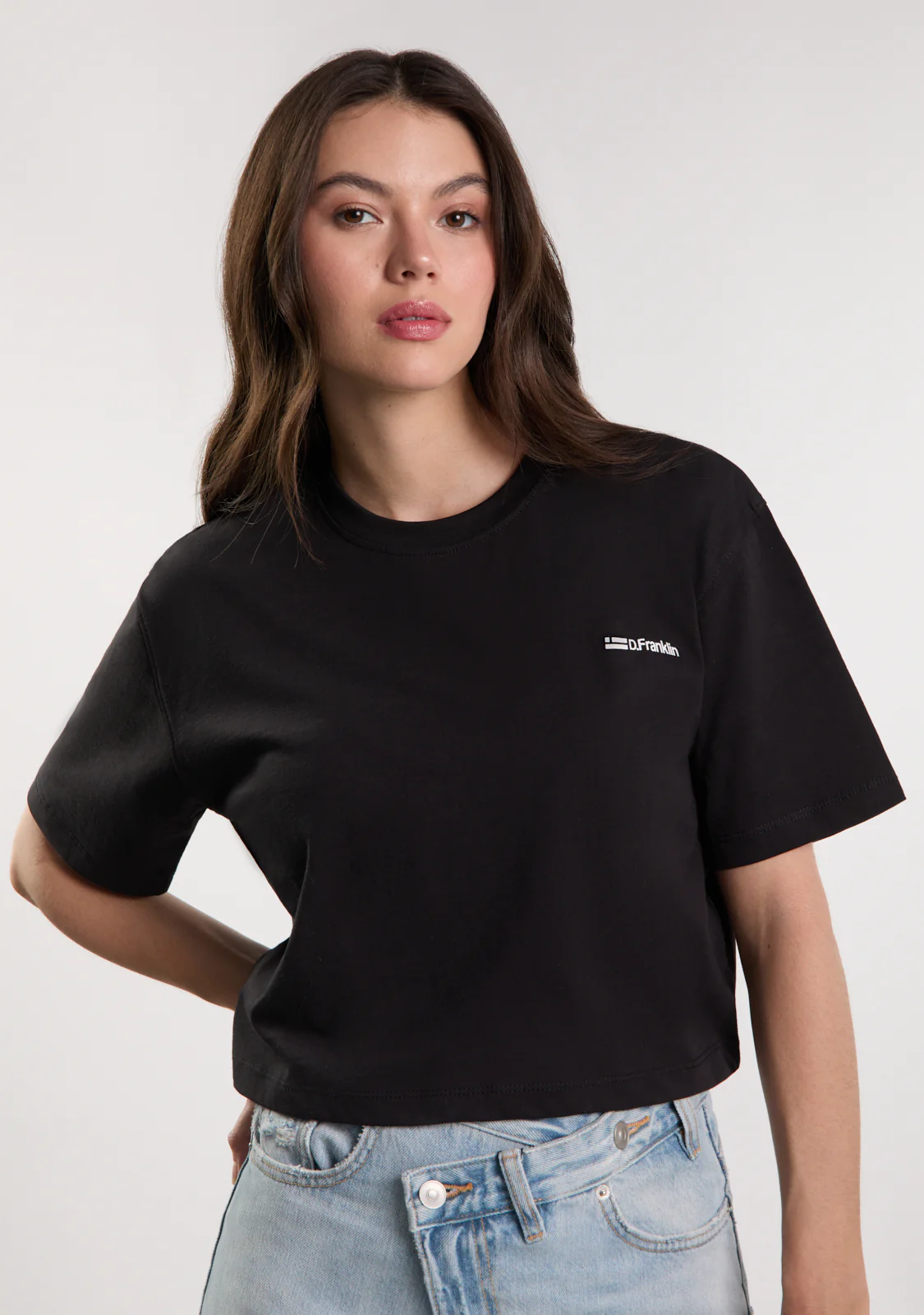 St. Denis Cropped T-Shirt Black / White - Imagen 3