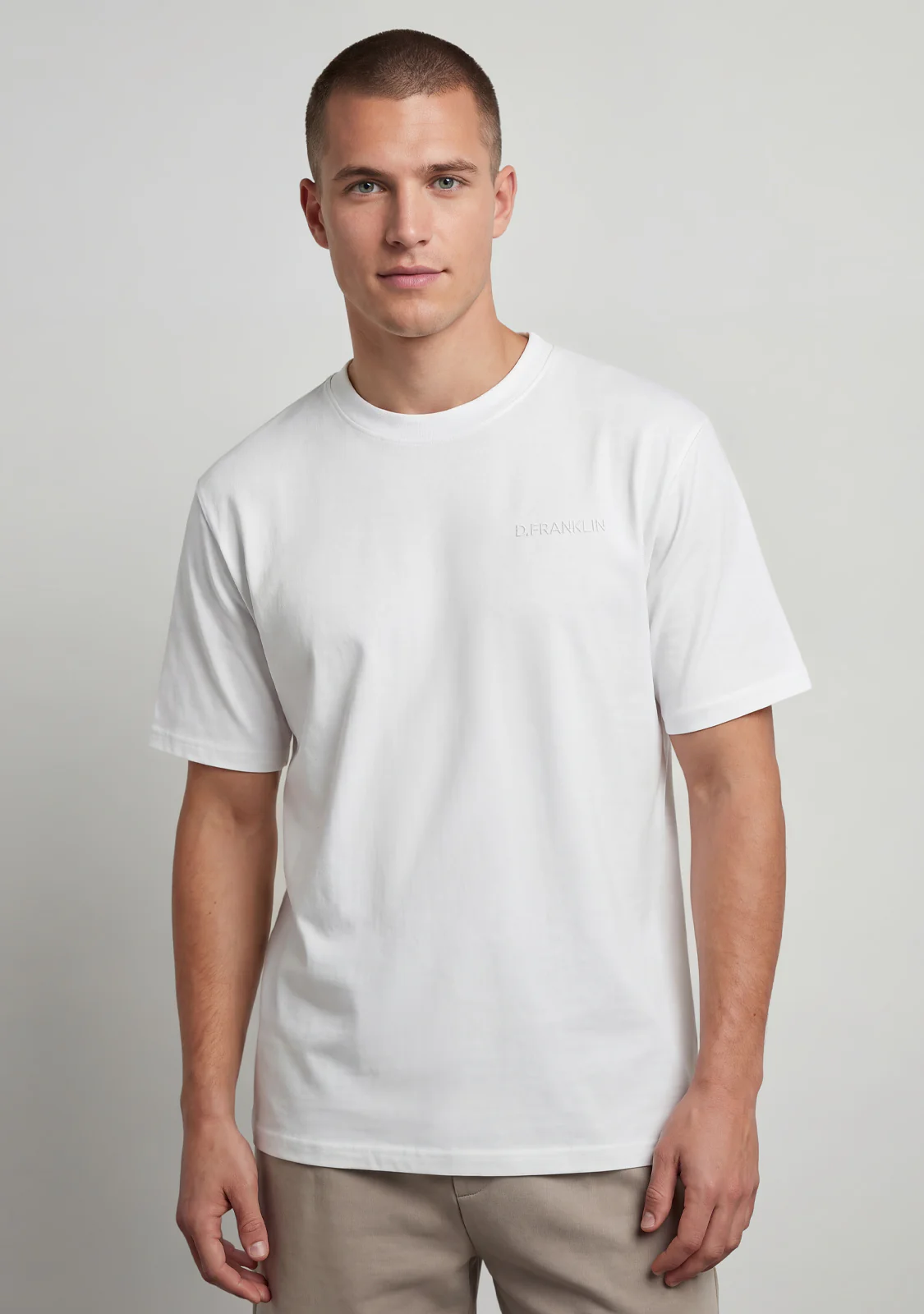 Basic T-Shirt White - Imagen 4